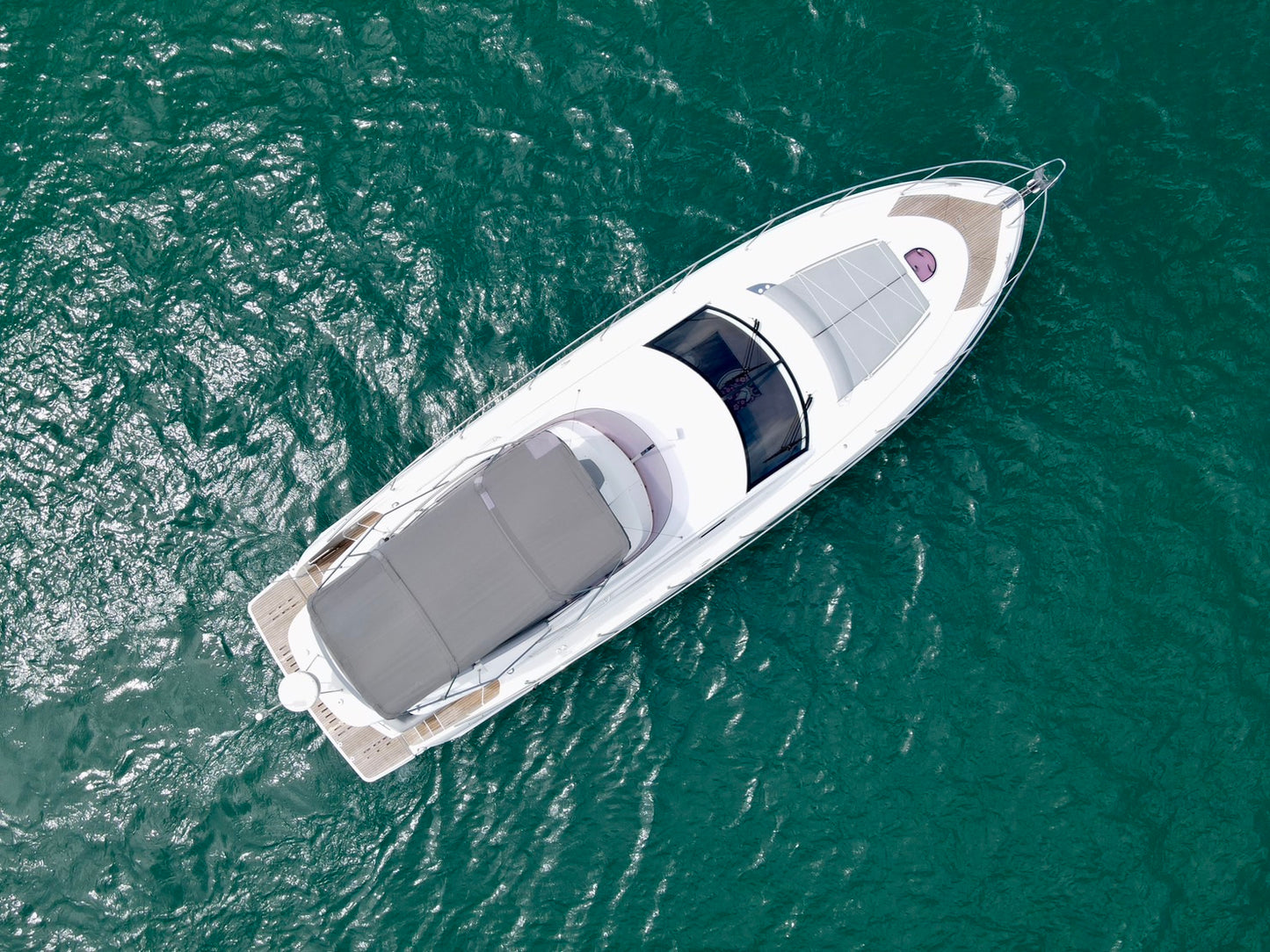 Aladin: 49-foot motor yacht