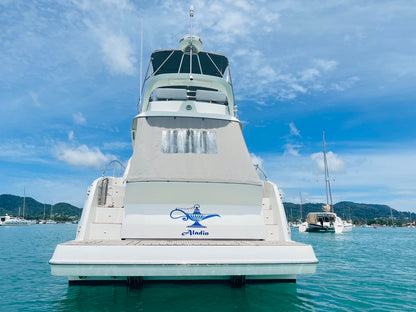Aladin: 49-foot motor yacht