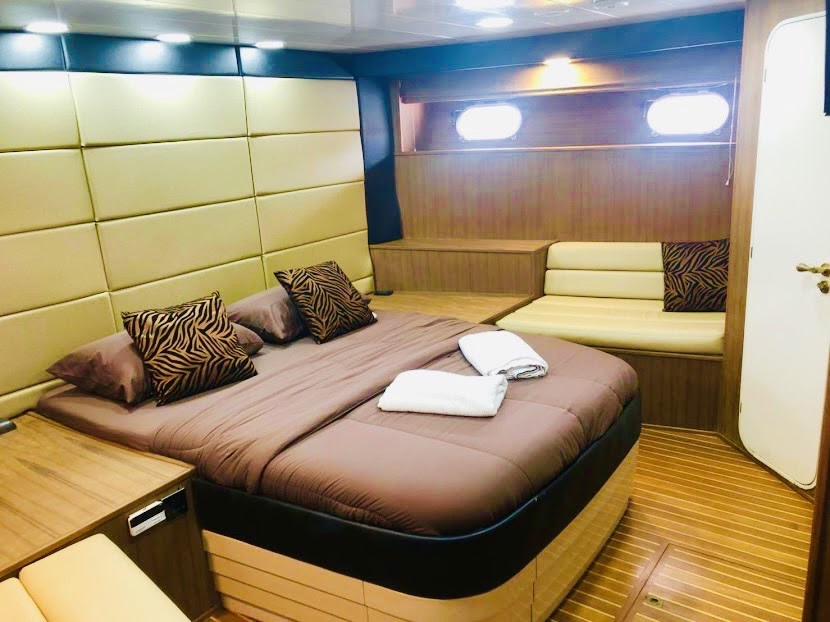 74-foot Luxury Yacht