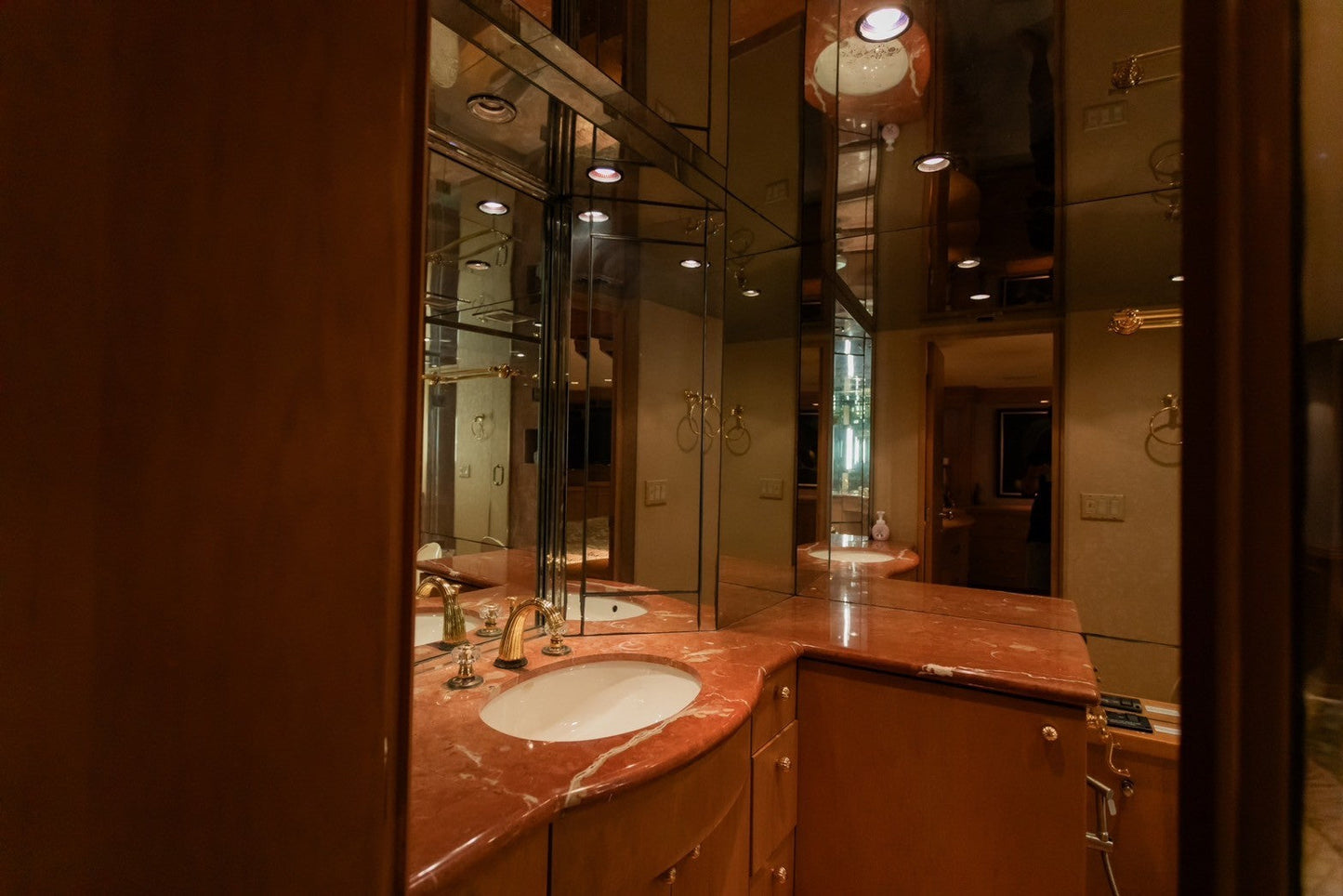 110-foot Luxury Yacht