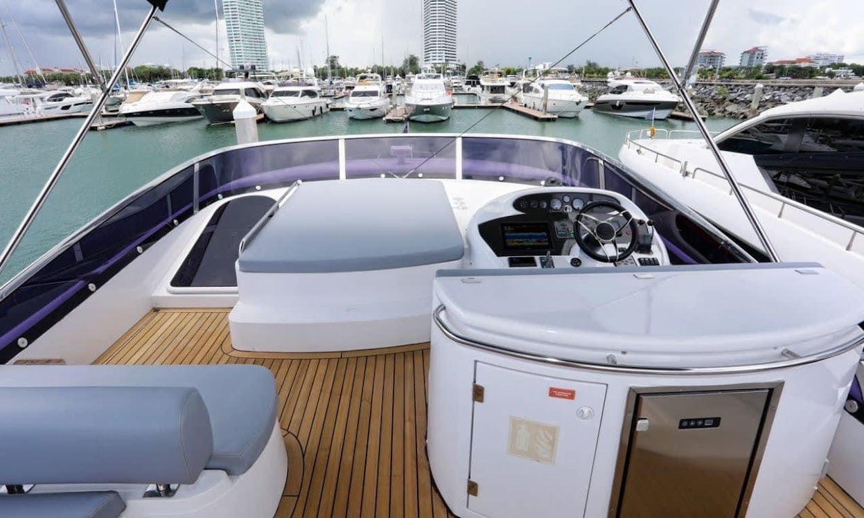 63-foot Motor Yacht