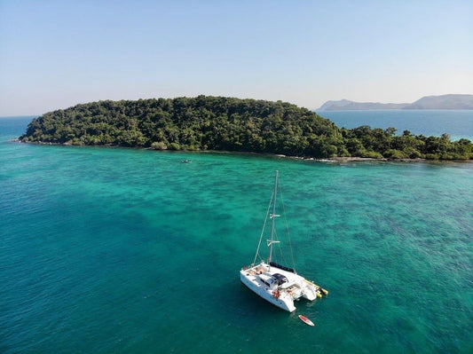 40-foot Sailing Catamaran