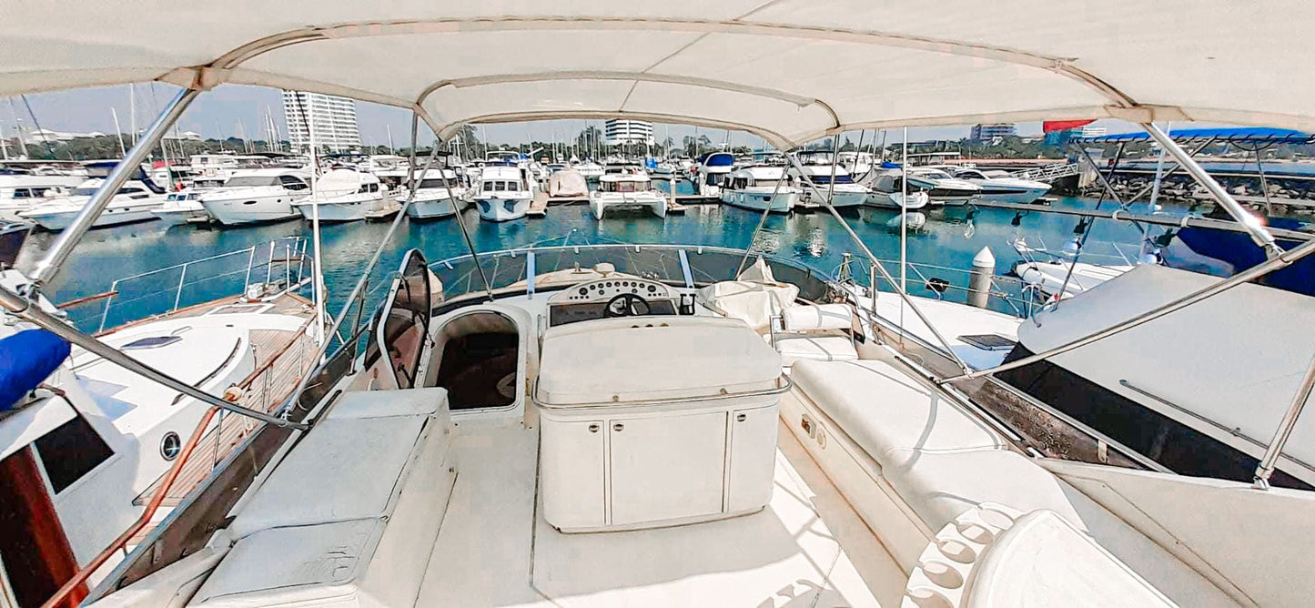 เรือยอชต์มอเตอร์ขนาด 55 ฟุต